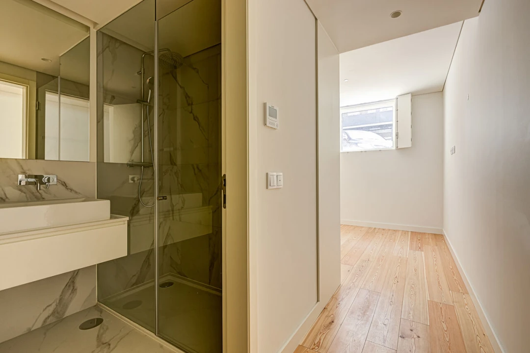 Apartamento T4 para Venda em Santo António Foto 14