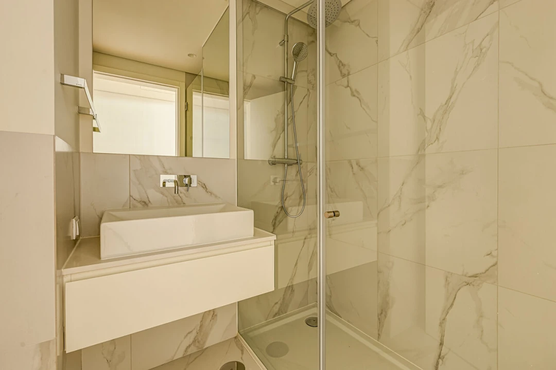 Apartamento T4 para Venda em Santo António Foto 18