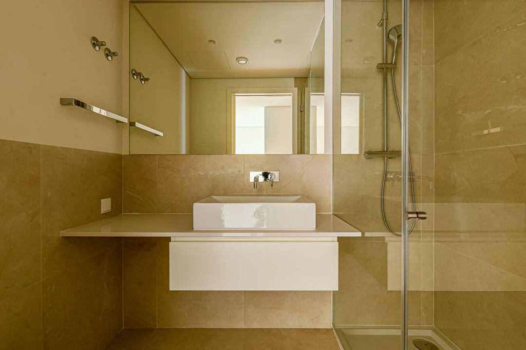 Apartamento T4 para Venda em Santo António Foto 29