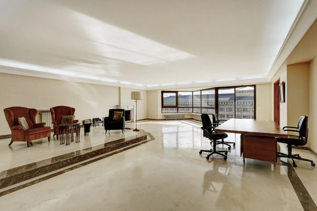 Apartamento T4 para Venda em Areeiro Foto 1