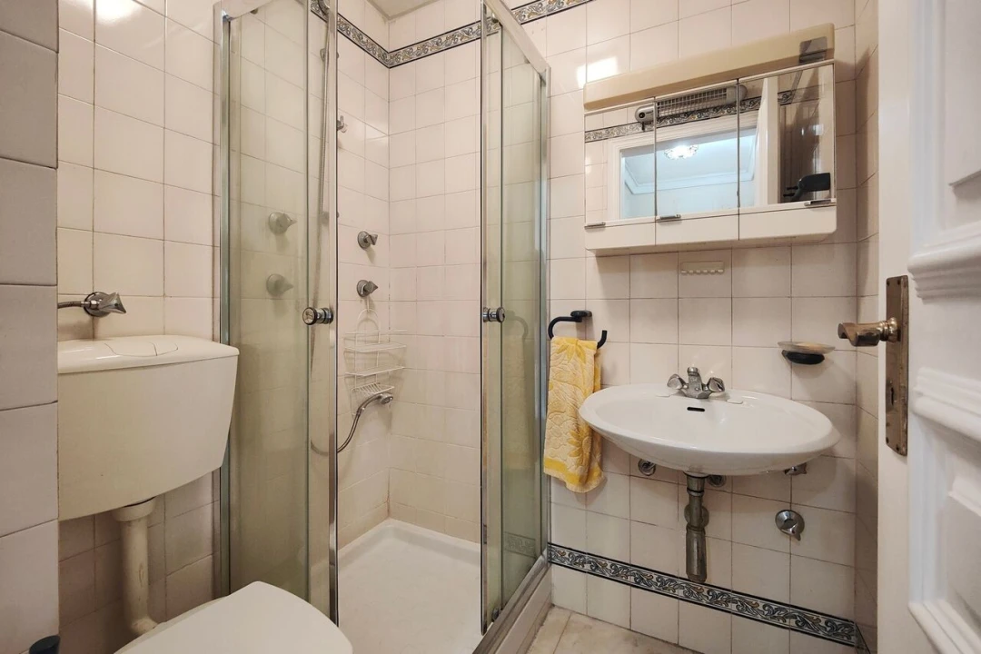 Apartamento T4 para Venda em Areeiro Foto 14