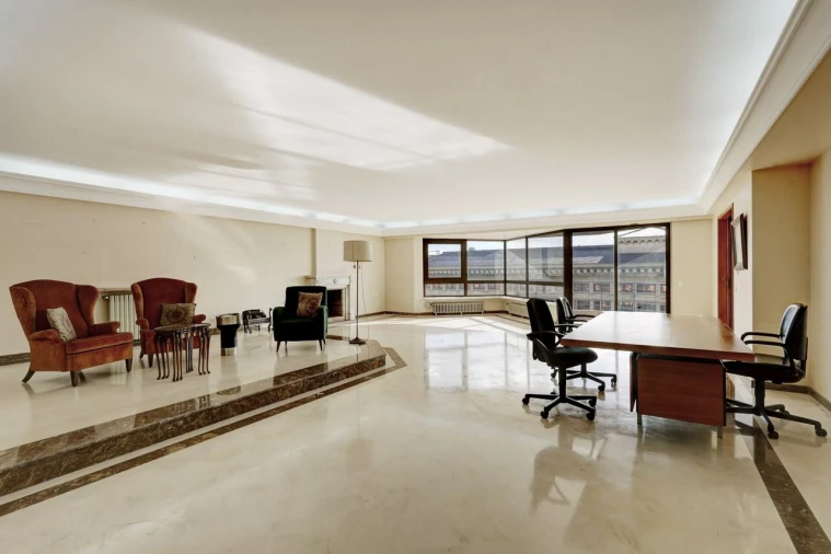 Apartamento T4 para Venda em Areeiro