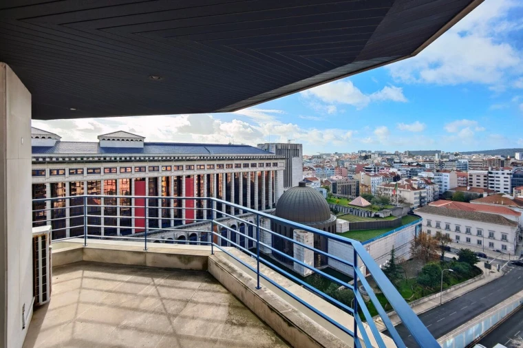 Apartamento T4 para Venda em Areeiro Foto 6