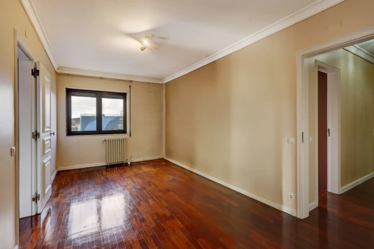 Apartamento T4 para Venda em Areeiro Foto 9