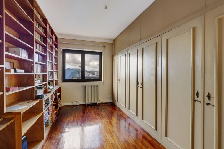 Apartamento T4 para Venda em Areeiro Foto 10