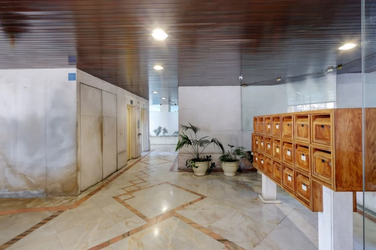 Apartamento T4 para Venda em Areeiro Foto 22