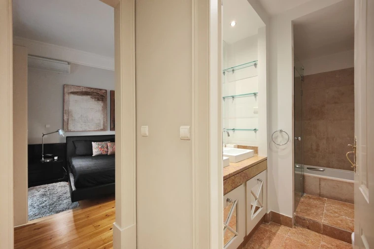 Apartamento T4 para Venda em Misericórdia Foto 14