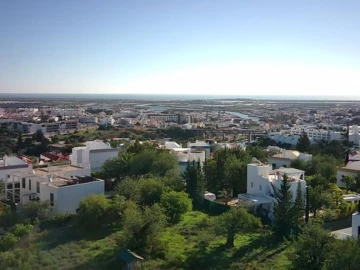 Moradia T4 para Venda em Tavira (Santa Maria e Santiago)
