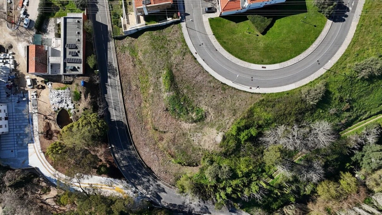 Terreno para Venda em Carnaxide e Queijas Foto 11