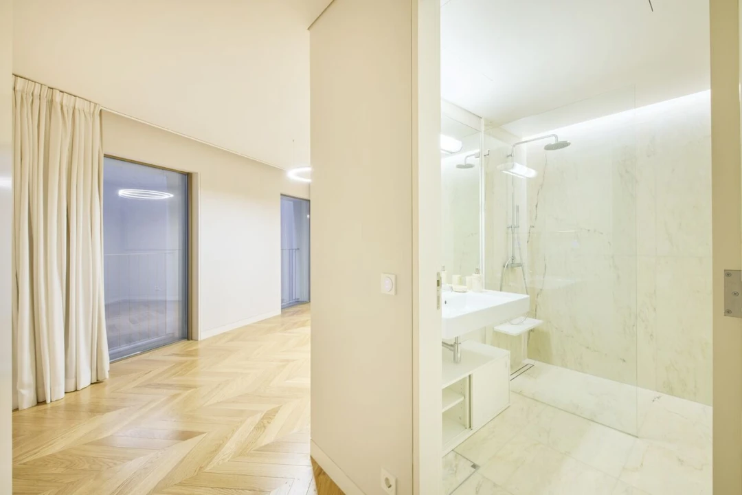 Apartamento T2 para Venda em Santo António Foto 8