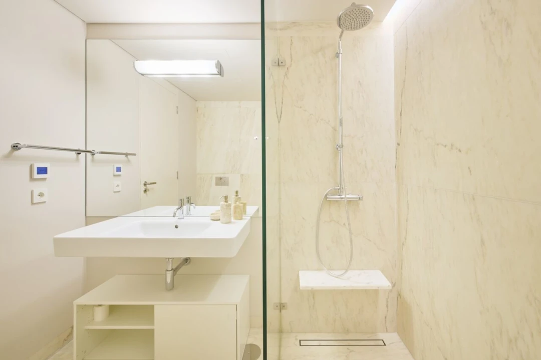 Apartamento T2 para Venda em Santo António Foto 19