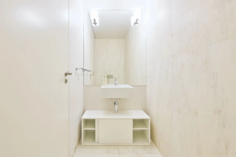 Apartamento T2 para Venda em Santo António Foto 32