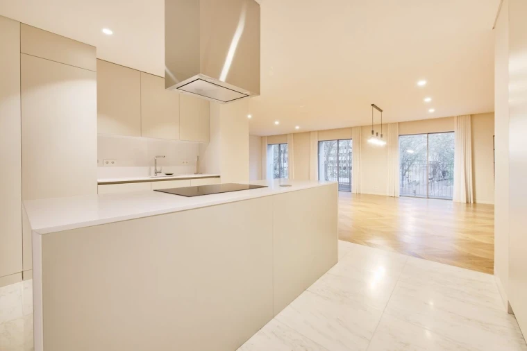 Apartamento T2 para Venda em Santo António Foto 16