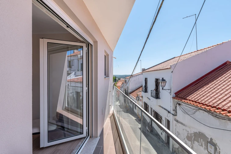 Moradia T2 para Venda em Santa Maria do Castelo e Santiago e Santa Susana Foto 18