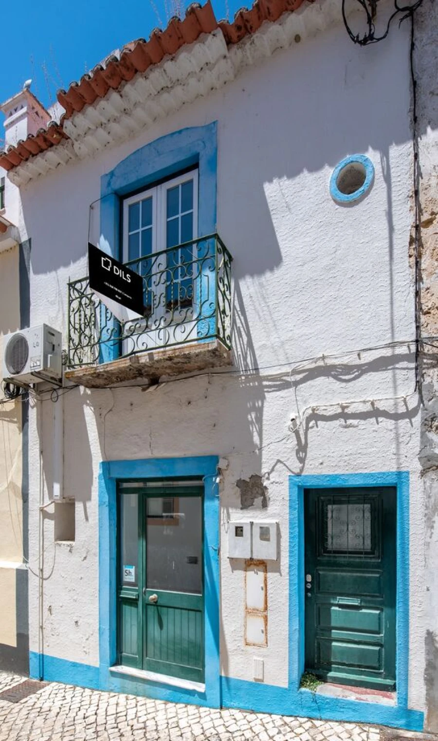 Prédio para Venda em Santa Maria do Castelo e Santiago e Santa Susana Foto 1