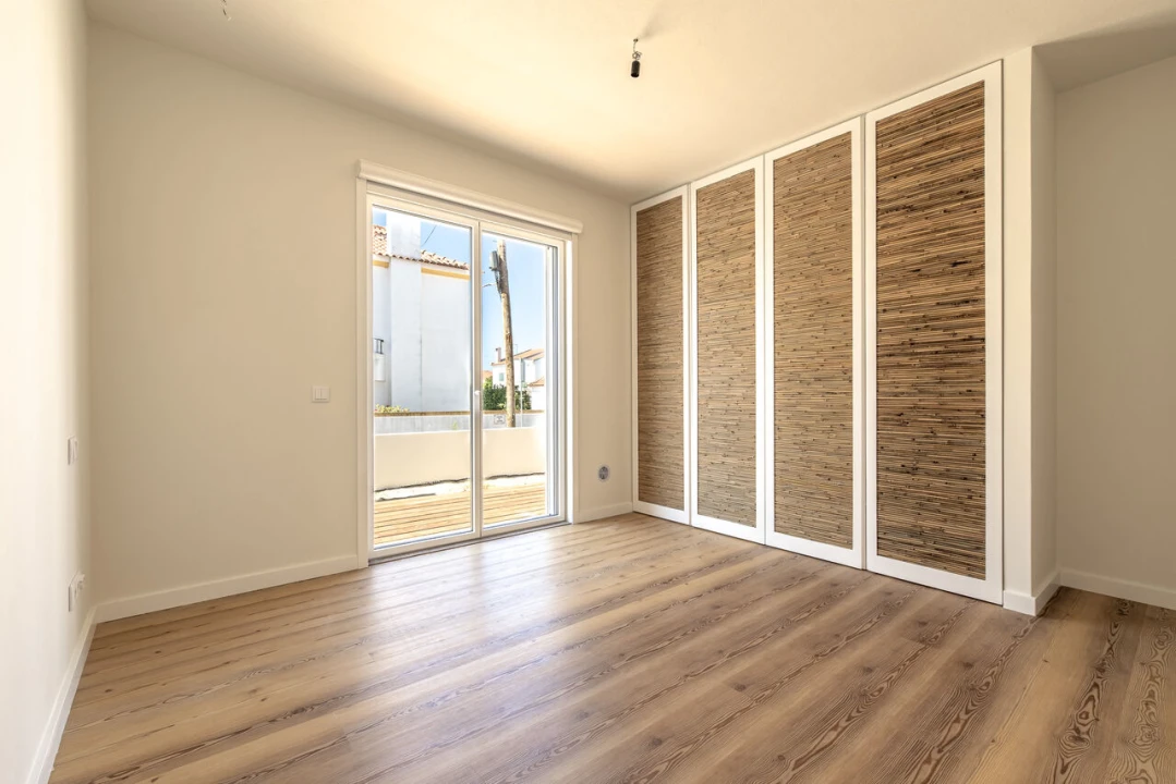 Moradia T4 para Venda em Santa Maria do Castelo e Santiago e Santa Susana Foto 16