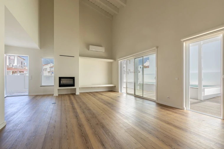 Moradia T4 para Venda em Santa Maria do Castelo e Santiago e Santa Susana Foto 4