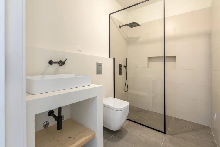 Moradia T4 para Venda em Santa Maria do Castelo e Santiago e Santa Susana Foto 15