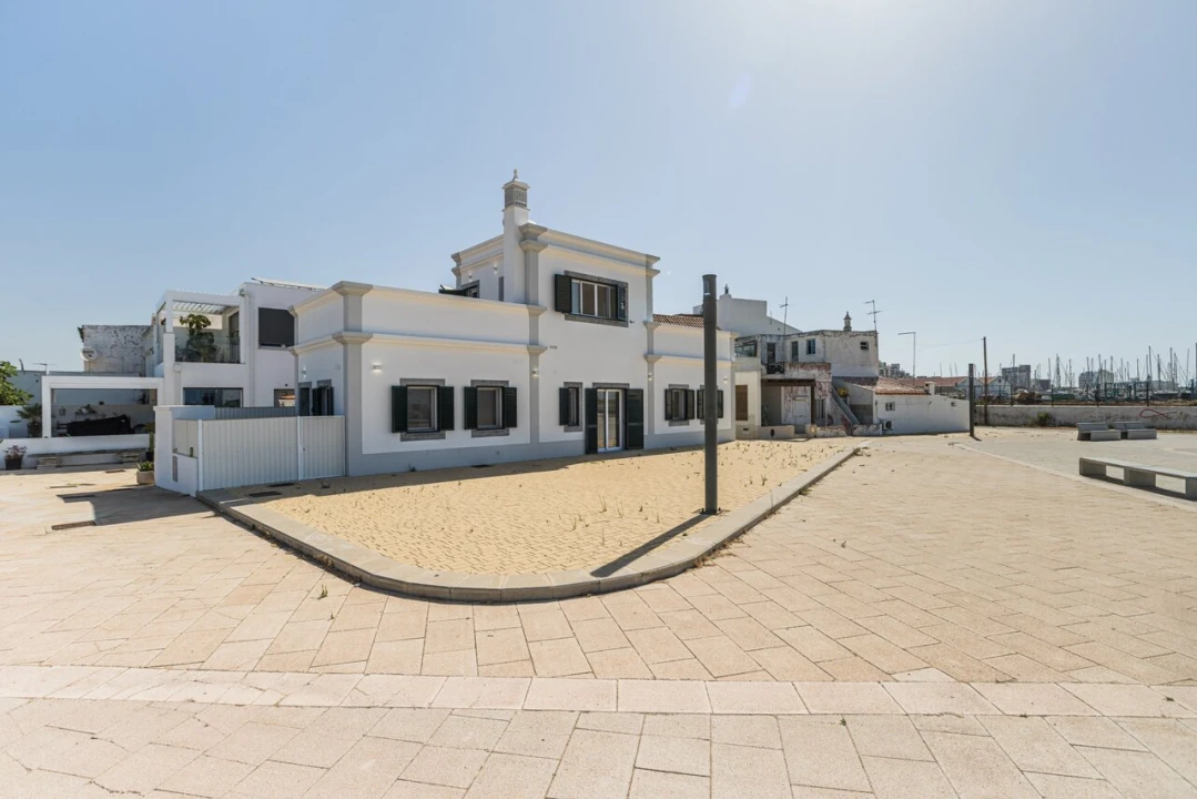 Moradia T2 para Venda em Faro (Sé e São Pedro) Foto 21