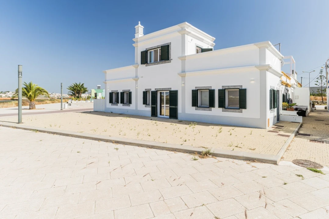Moradia T2 para Venda em Faro (Sé e São Pedro) Foto 22
