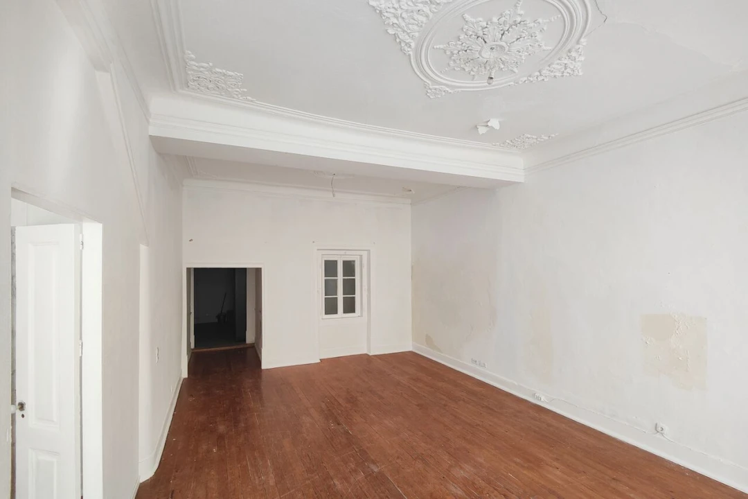 Prédio para Venda em Santa Maria Maior Foto 7