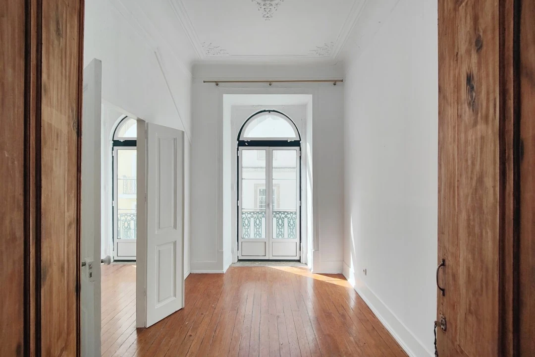 Prédio para Venda em Santa Maria Maior Foto 9