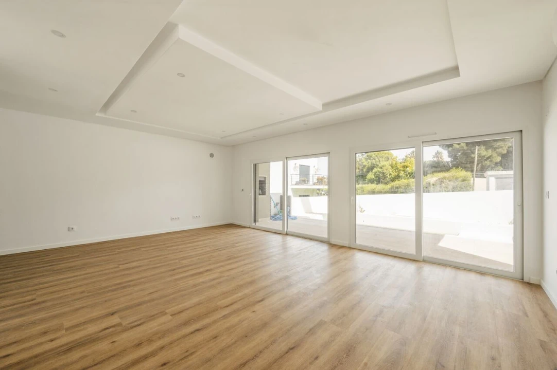 Moradia T4 para Venda em Charneca de Caparica e Sobreda Foto 6