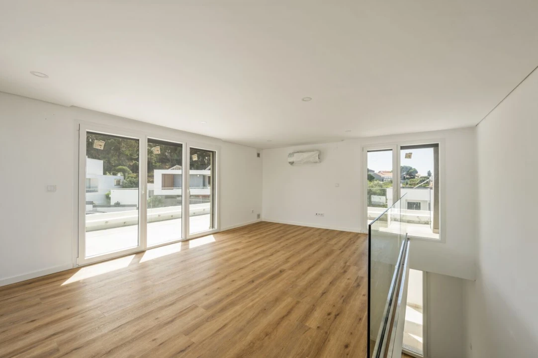 Moradia T4 para Venda em Charneca de Caparica e Sobreda Foto 28