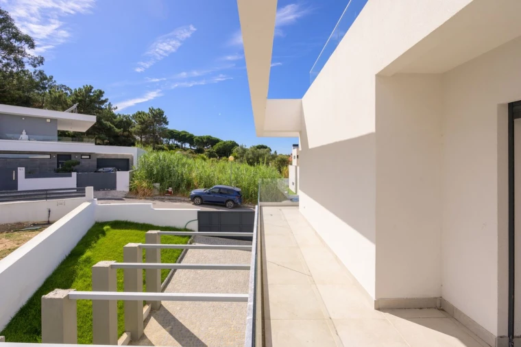 Moradia T4 para Venda em Charneca de Caparica e Sobreda Foto 37