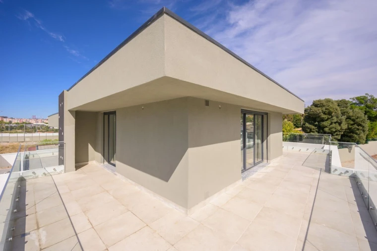 Moradia T4 para Venda em Charneca de Caparica e Sobreda Foto 41