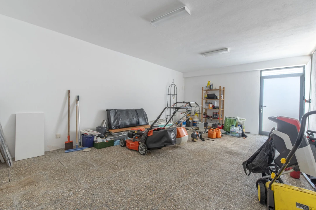 Moradia T4 para Venda em Santa Maria do Castelo e Santiago e Santa Susana Foto 29