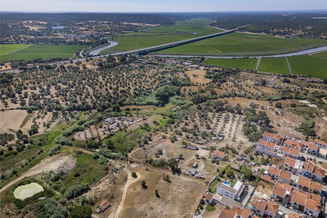 Moradia T4 para Venda em Santa Maria do Castelo e Santiago e Santa Susana Foto 34