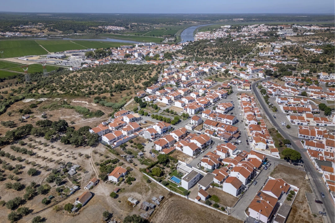 Moradia T4 para Venda em Santa Maria do Castelo e Santiago e Santa Susana Foto 35