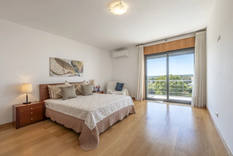 Moradia T4 para Venda em Santa Maria do Castelo e Santiago e Santa Susana Foto 21