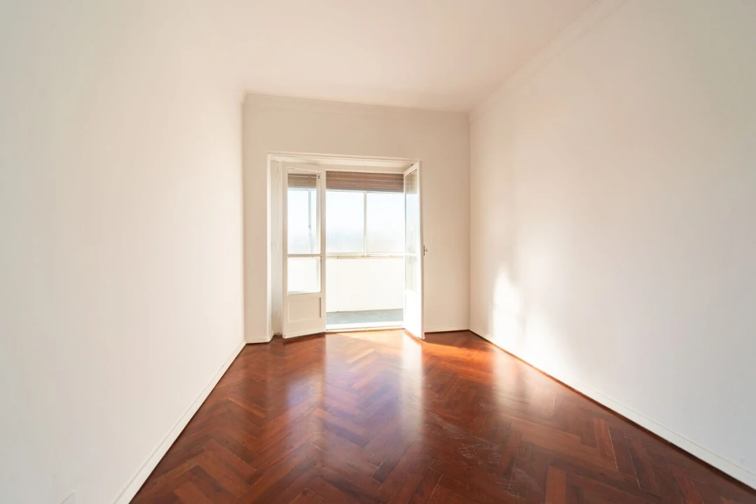 Apartamento T2 para Venda em Santo António Foto 15