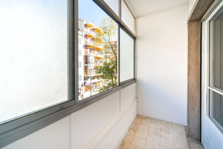 Apartamento T2 para Venda em Santo António Foto 20