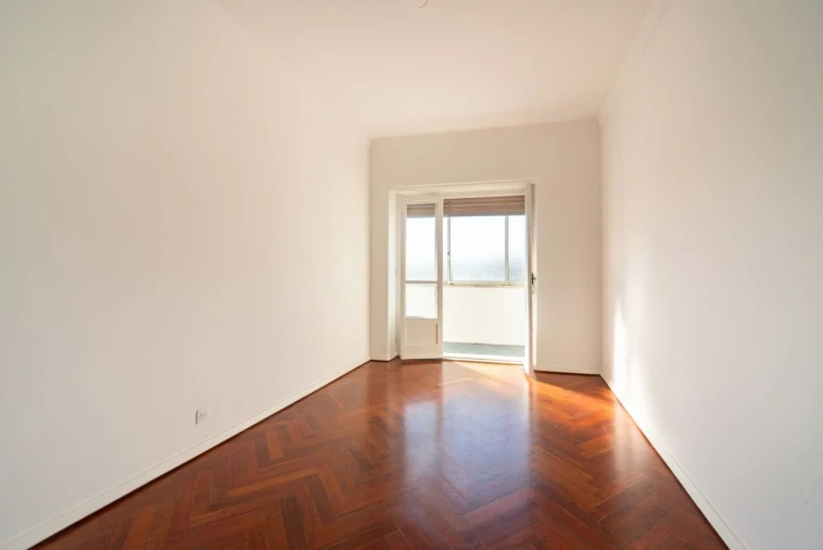 Apartamento T2 para Venda em Santo António Foto 11