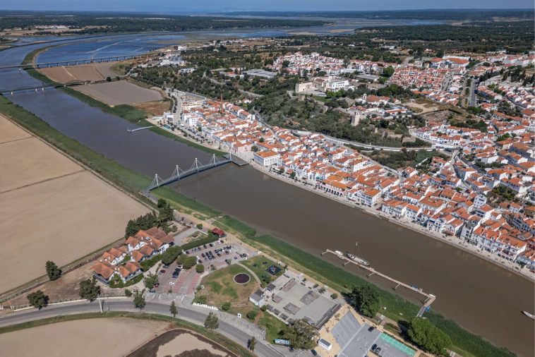 Terreno para Venda em Santa Maria do Castelo e Santiago e Santa Susana Foto 5