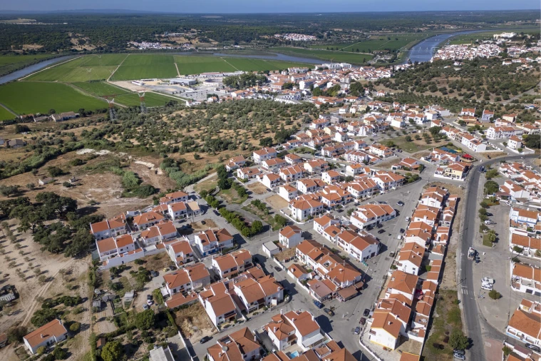 Terreno para Venda em Santa Maria do Castelo e Santiago e Santa Susana Foto 7