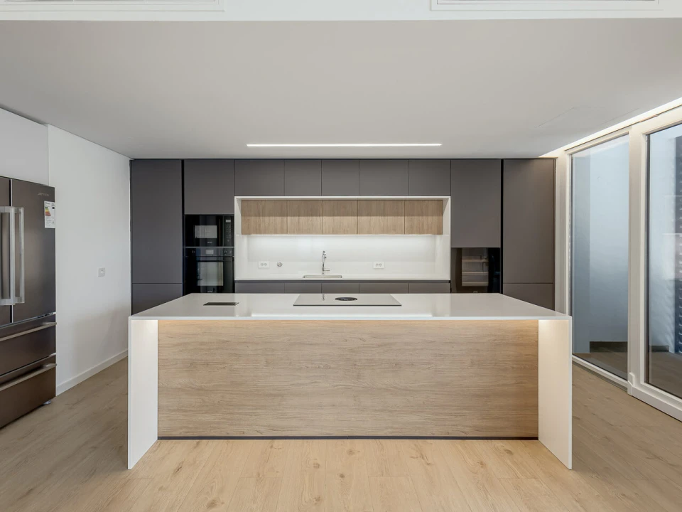 Apartamento T3 para Venda em Carcavelos e Parede Foto 4