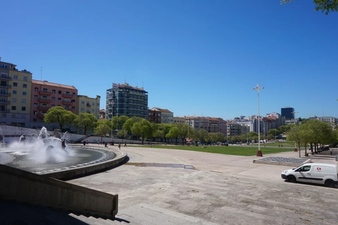 Apartamento T0 para Venda em Arroios Foto 14