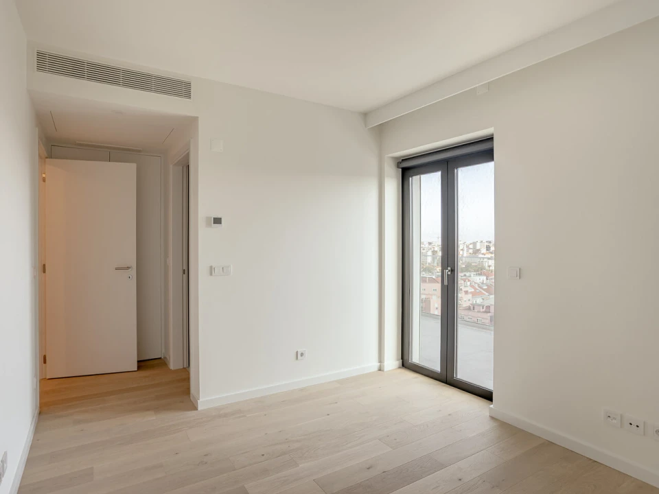 Apartamento T4 para Venda em Avenidas Novas Foto 15