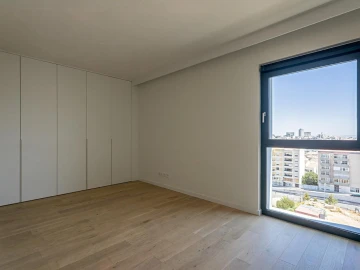 Apartamento T4 para Venda em Avenidas Novas