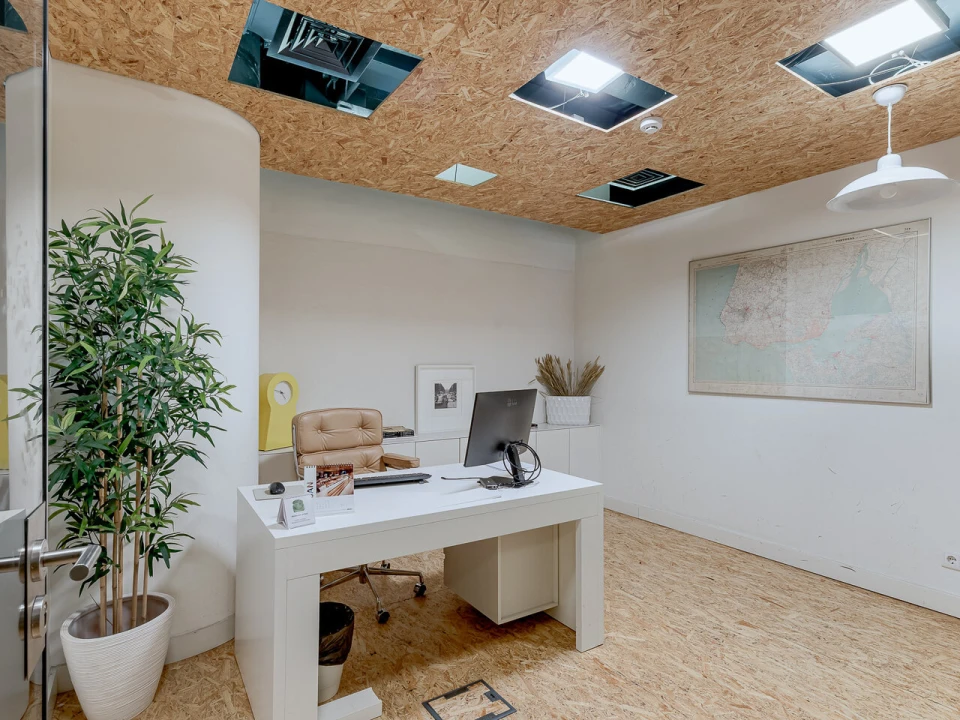 Escritório para Arrendamento em Santo António Foto 4