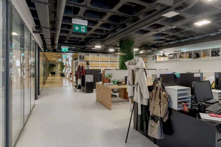 Escritório para Arrendamento em Santo António Foto 3