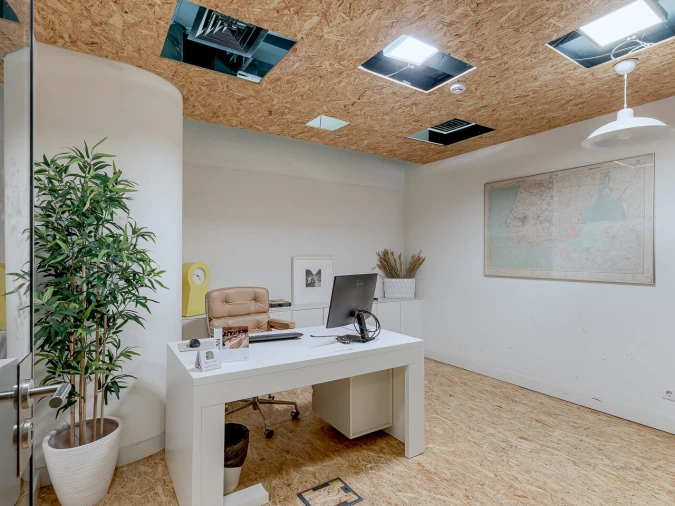 Escritório para Arrendamento em Santo António Foto 4
