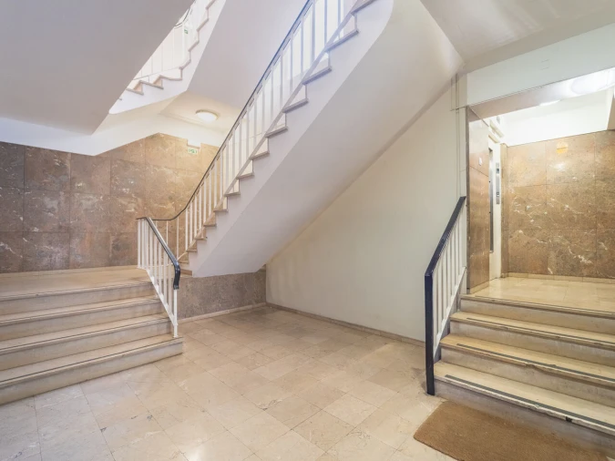 Escritório para Arrendamento em Lordelo do Ouro e Massarelos Foto 13