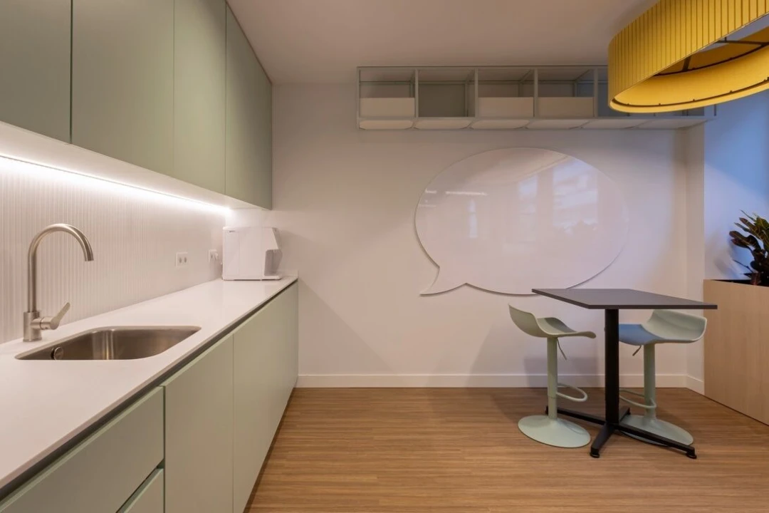 Escritório para Arrendamento em Santo António Foto 10