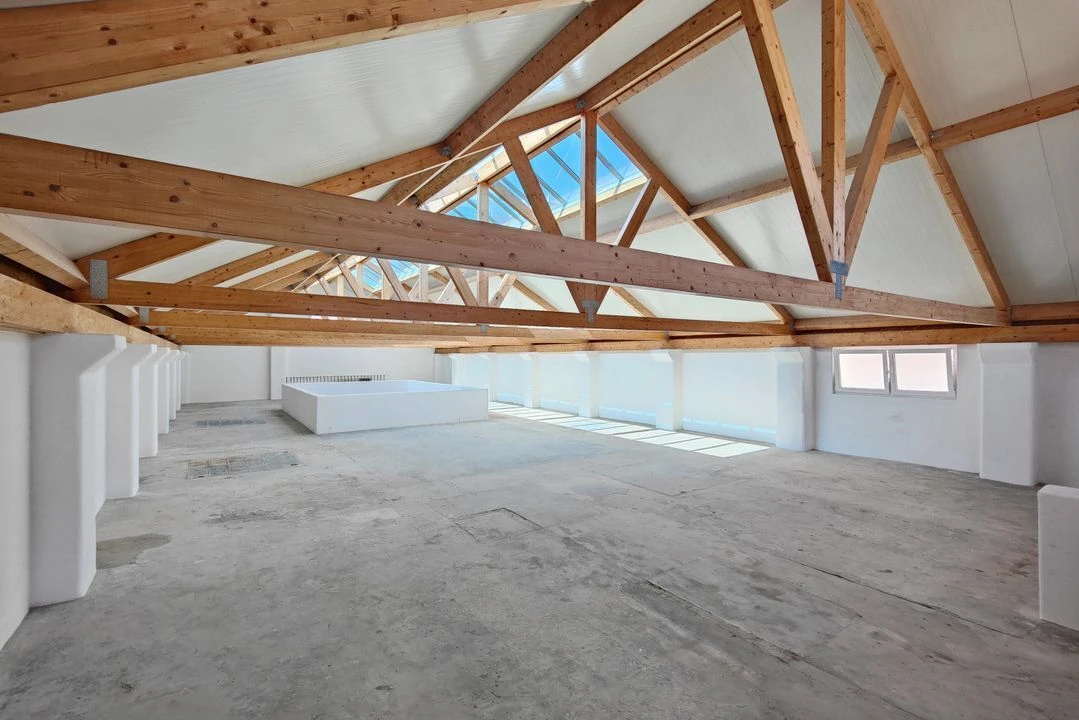 Loja para Arrendamento em Arroios Foto 1