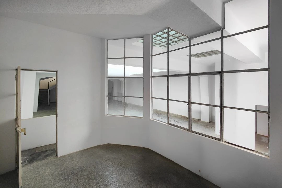 Loja para Arrendamento em Arroios Foto 6